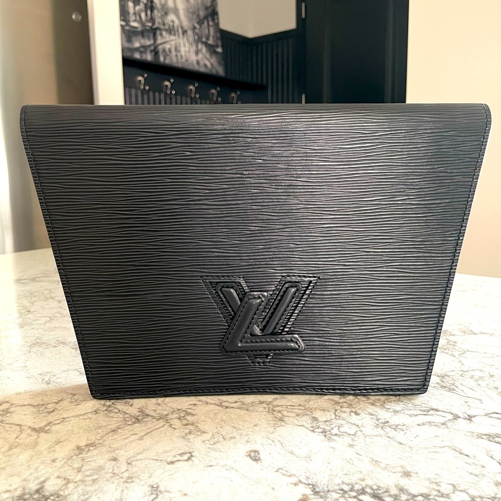 Louis Vuitton Epi Leather Clutch - Vintage